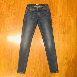 Levi’s 710 Super Skinny jeans (mid rise)